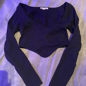 Cropped long sleeve top
